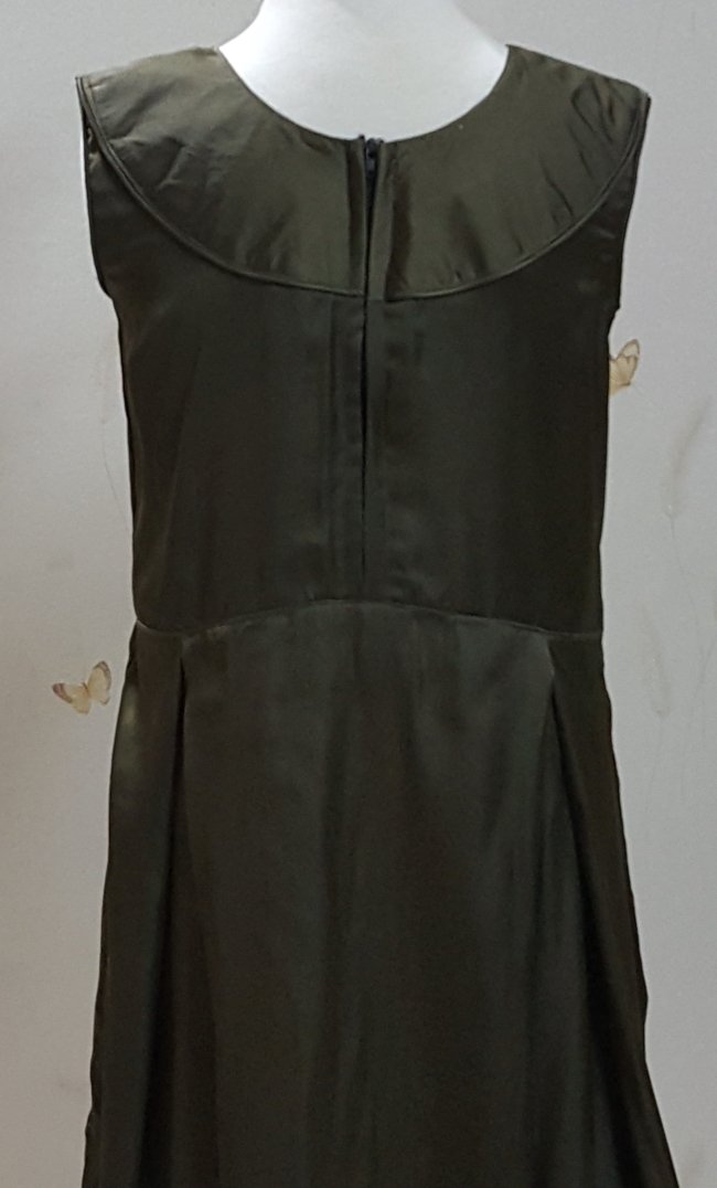 Silk Green Frock - Image 3
